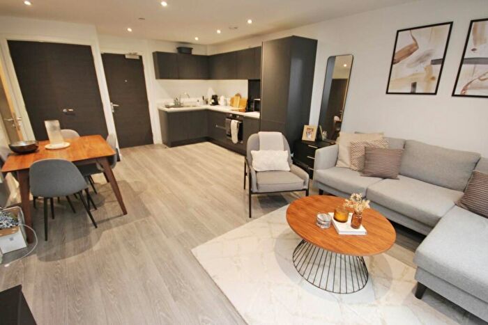 1 Bedroom Apartment For Sale In Woden Street, Salford, M5