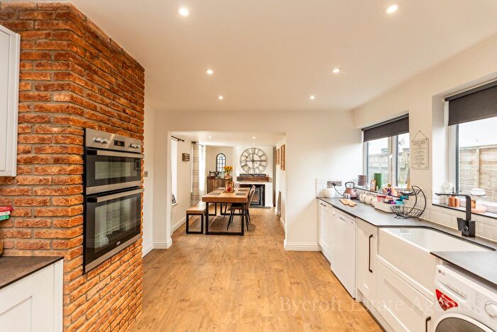 3 Bedroom Semi-Detached House For Sale In Victoria Street, Caister-On-Sea, NR30