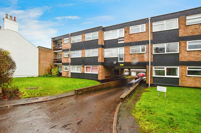 1 Bedroom Flat For Sale In Broad Street, Chesham, HP5