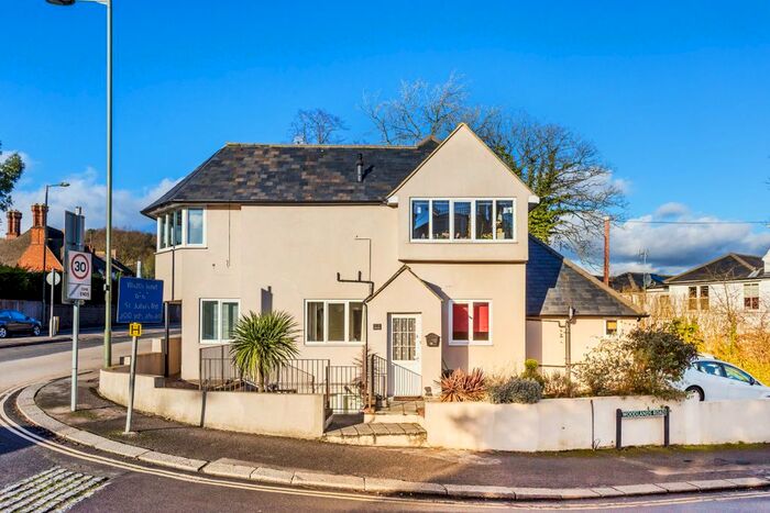 1 Bedroom Flat To Rent In Ref: Gk - Woodlands Road, Redhill, RH1