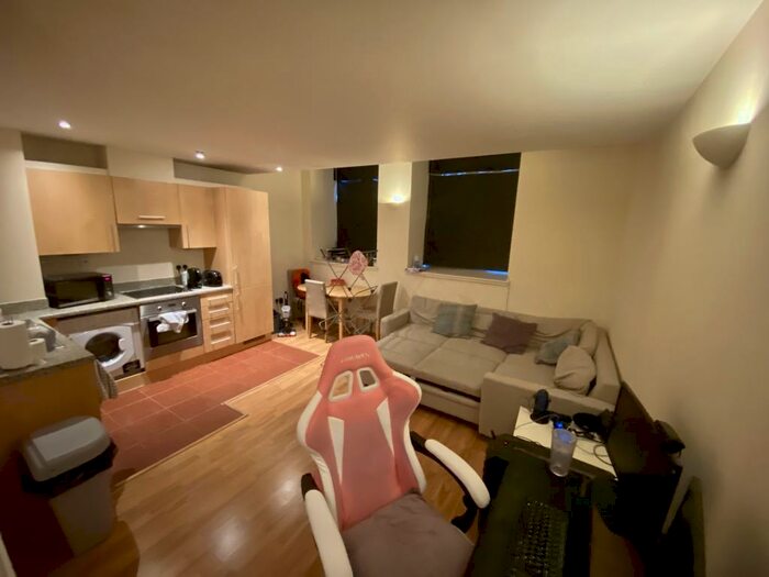 1 Bedroom Flat To Rent In The Hicking Building, Nottingham City, NG2