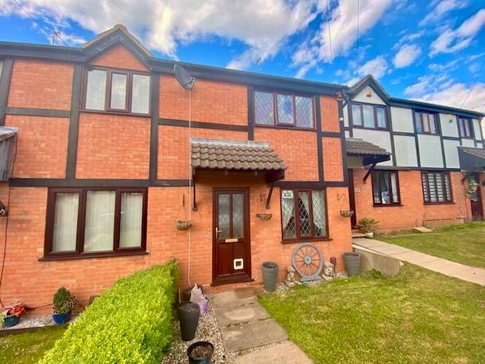 2 Bedroom Town House To Rent In Broad Oak Drive, Stapleford, NG9