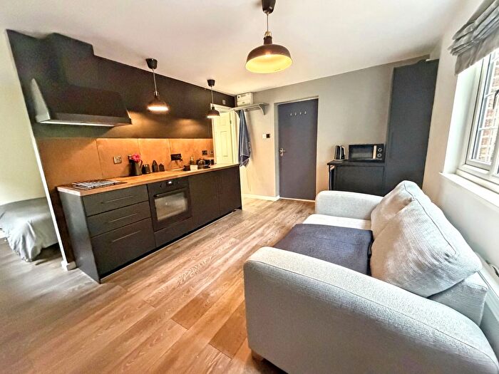1 Bedroom Flat For Sale In Mollyfair Close, Ryton, NE40
