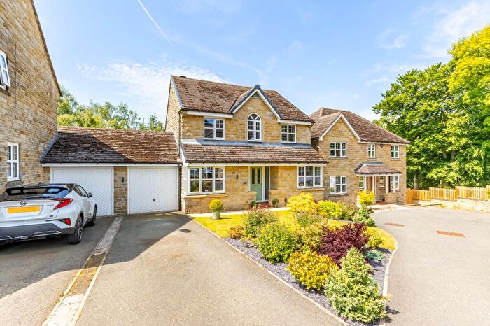 4 Bedroom Detached House For Sale In The Grove, Meltham, Holmfirth, HD9