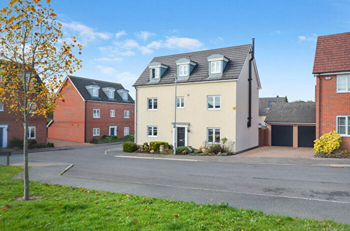 5 Bedroom Detached House For Sale In Howland Close, Saffron Walden, CB10