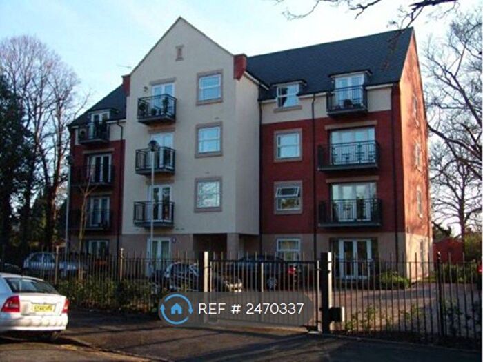 2 Bedroom Flat To Rent In Knighton Park Road, Leicester, LE2