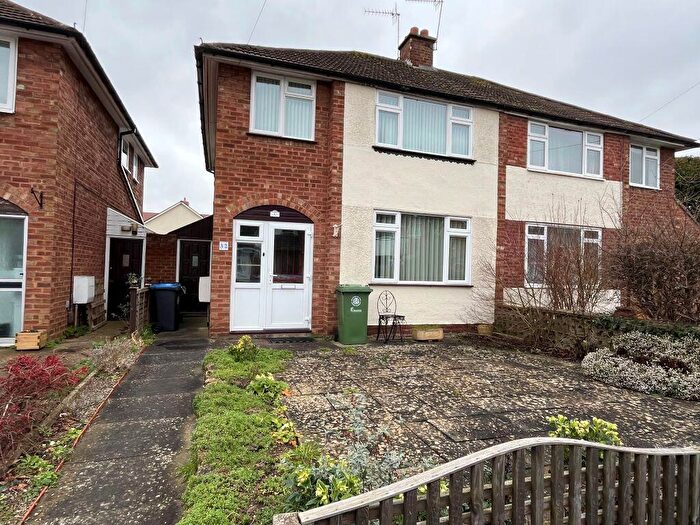 3 Bedroom Semi Detached House For Sale In Halford Road, Stratford-Upon-Avon, CV37