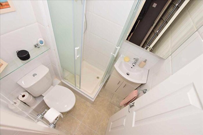 1 Bedroom Apartment For Sale In MacDonald Grove, Bellshill, ML4