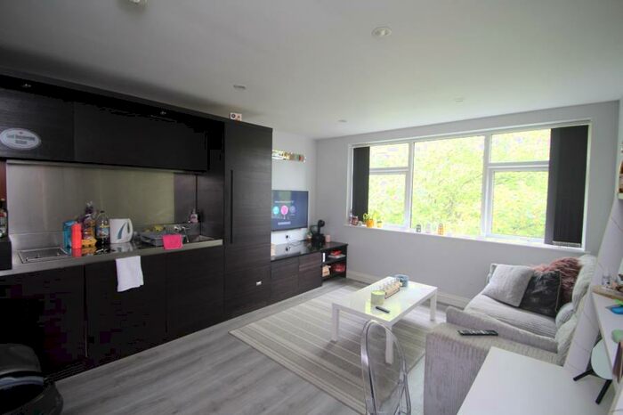 1 Bedroom Apartment To Rent In Enterprise House, Low Lane, Leeds, LS18