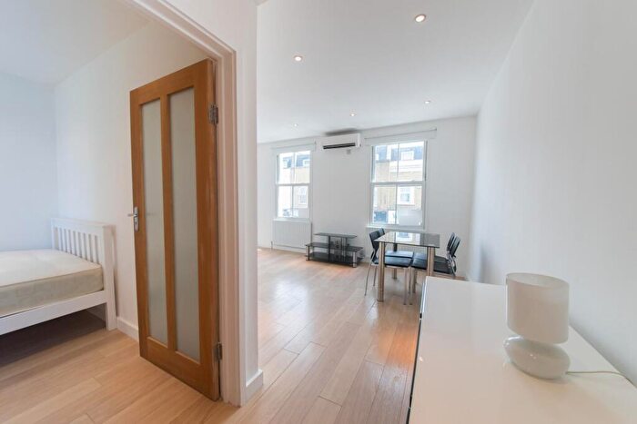 1 Bedroom Apartment To Rent In Roman Road, London, E3
