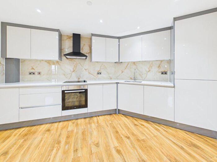 1 Bedroom Apartment To Rent In Church Street, Slough, Berkshire, SL1