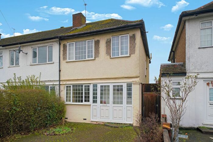 3 Bedroom Terraced House For Sale In Waverley Road, Harrow, HA2