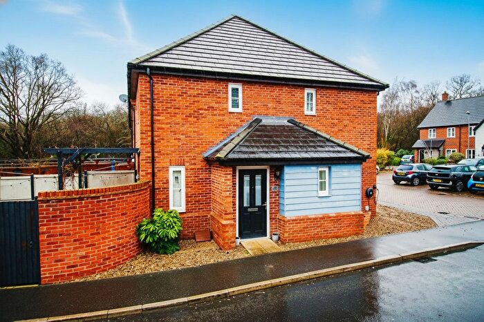 2 Bedroom End Terrace House For Sale In Potters Way, Poringland, Norwich, NR14