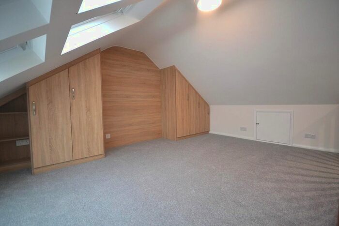 3 Bedroom Property To Rent In Privet Close, Lower Earley, Reading, RG6