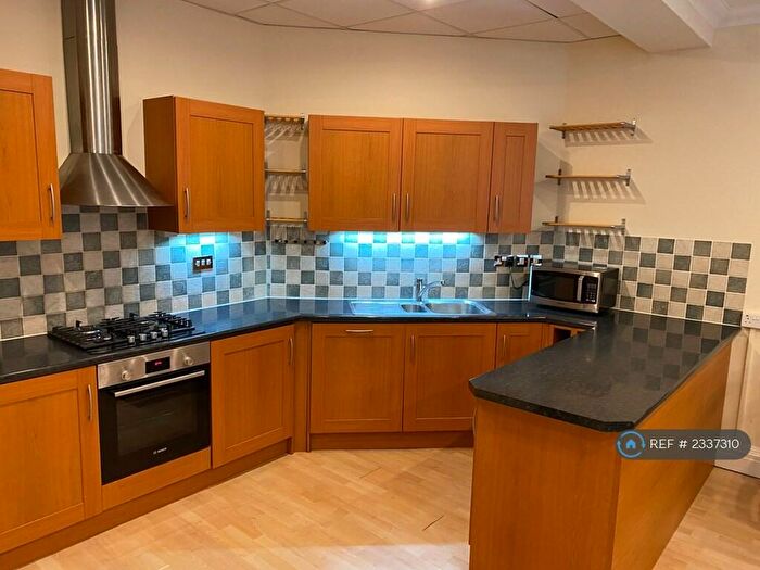 1 Bedroom Flat To Rent In Theatre Court, Northampton, NN1