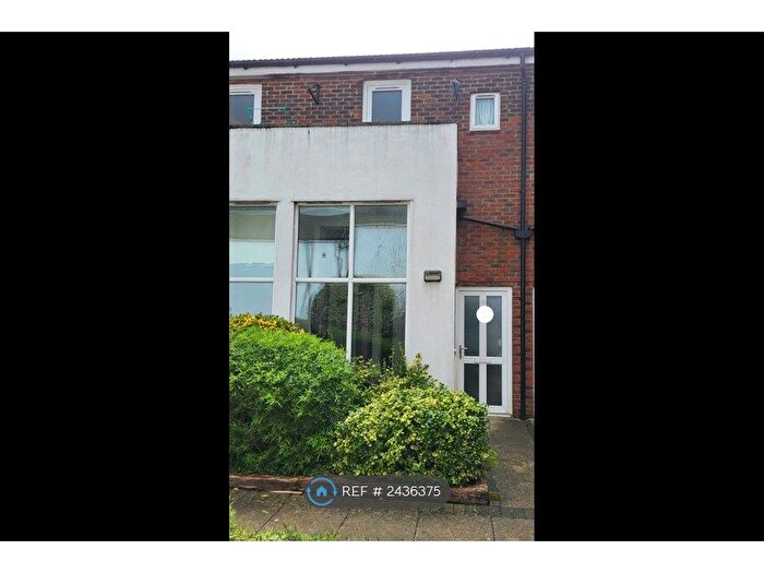 1 Bedroom Terraced House To Rent In Coopers Mews, Luton, LU1