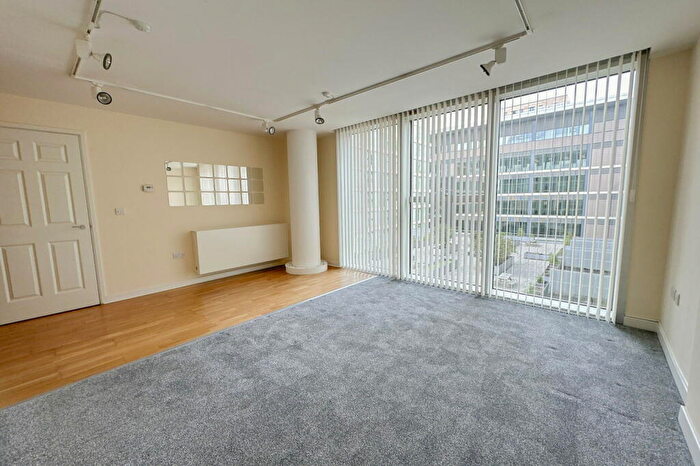 2 Bedroom Apartment For Sale In Chelsea House, Witan Gate, Central Milton Keynes, MK9