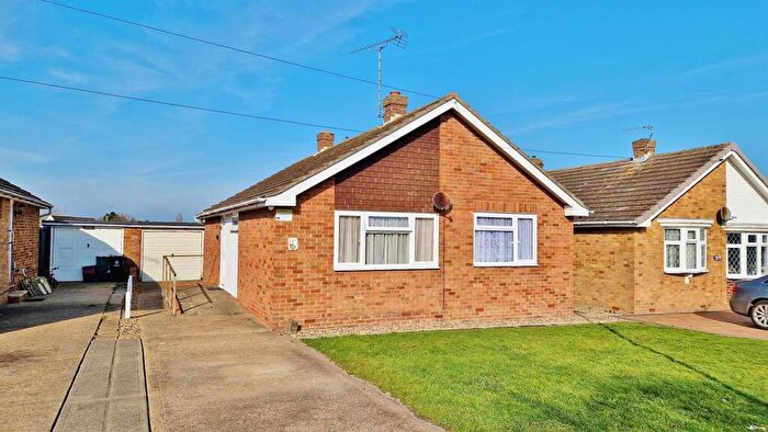 2 Bedroom Detached Bungalow For Sale In Walton Road, Walton-on-the-Naze, CO14