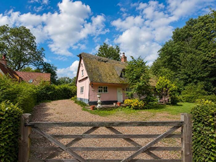 3 Bedroom Detached House For Sale In The Street, Lidgate, Newmarket, CB8
