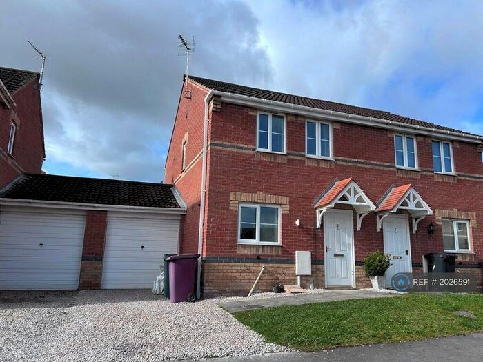 3 Bedroom Semi-Detached House To Rent In Cherry Tree Drive, Creswell, Worksop, S80