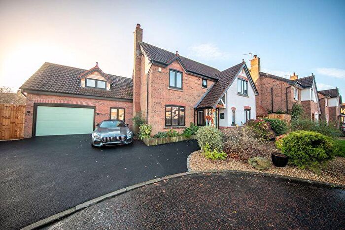 4 Bedroom Detached House For Sale In Stunning Extended Detached Home - Adlington Avenue, Poulton-Le-Fylde, FY6