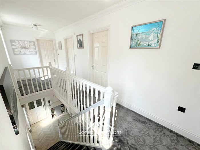 4 Bedroom Detached House For Sale In Gwellyn Avenue, Kinmel Bay, LL18