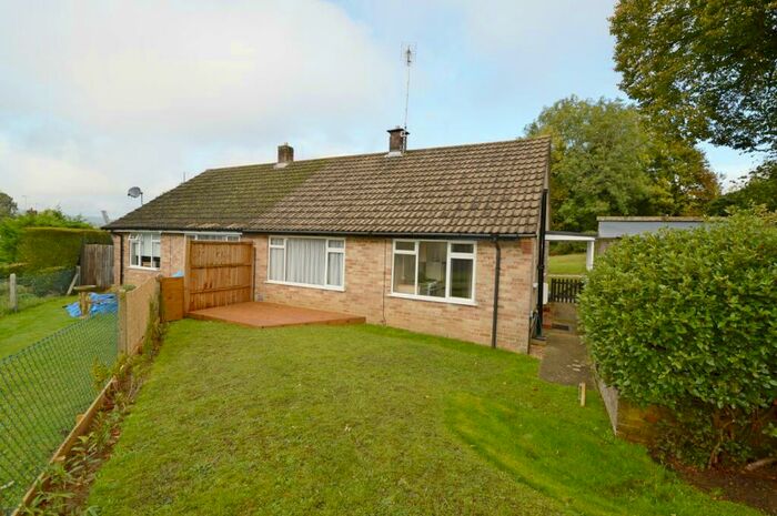 2 Bedroom Bungalow To Rent In Huntsbottom Lane, Liss, GU33