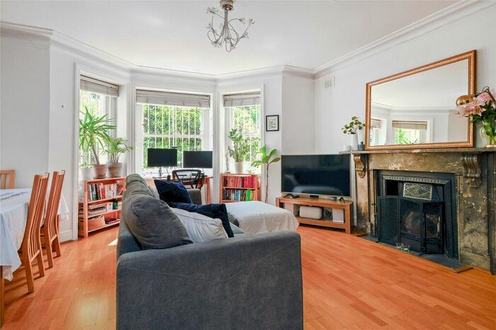 2 Bedroom Apartment To Rent In Northumberland House, Highbury Crescent, Highbury, Islington, London, N5