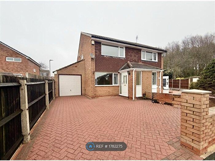 2 Bedroom Semi-Detached House To Rent In Athlone Rise, Leeds, LS25