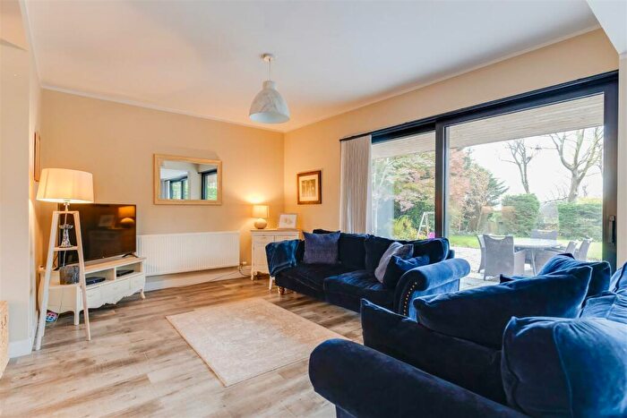 4 Bedroom Detached House For Sale In Sunningdale, Ewenny Road, Bridgend County Borough, CF35