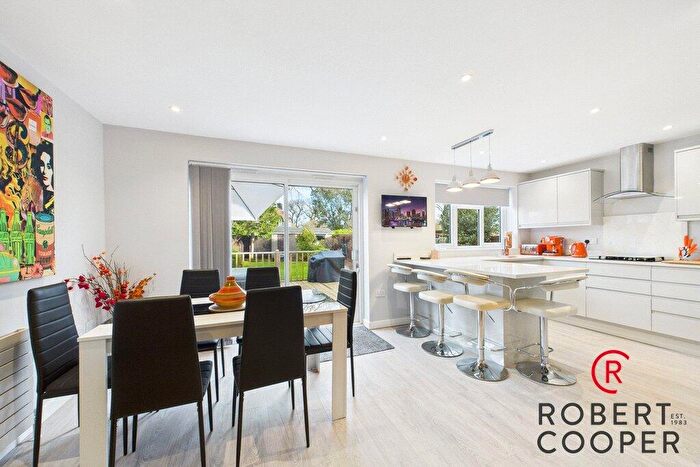 3 Bedroom Semi-Detached House For Sale In Mount Park Road, Eastcote, HA5