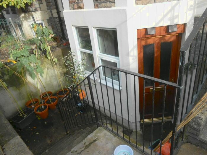 1 Bedroom Flat To Rent In Manor Park, Redland, Bristol, BS6