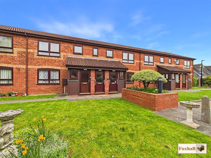 3 Bedroom Block Of Flats For Sale In Sunfield Close, Ipswich, IP4