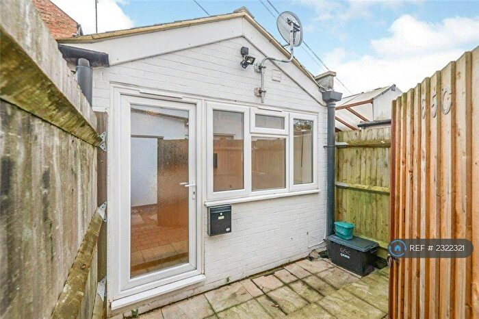 1 Bedroom Semi-Detached House To Rent In Hatfield Road, St. Albans, AL1