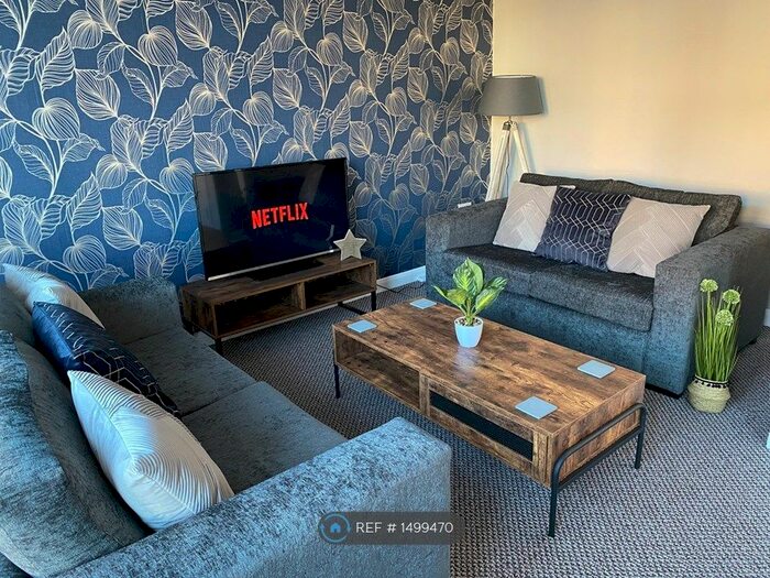 2 Bedroom Flat To Rent In Station Road, Blackpool, FY4