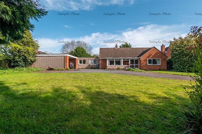 4 Bedroom Detached Bungalow For Sale In Roberts End, Hanley Swan, Worcester, WR8