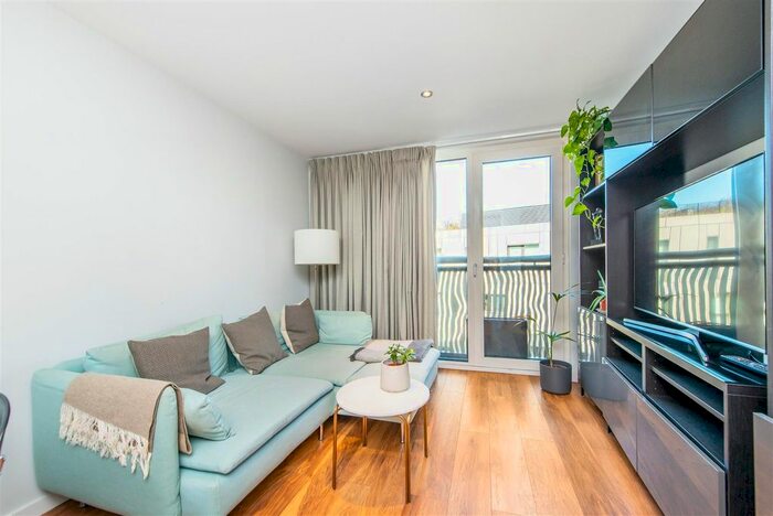 1 Bedroom Flat To Rent In Woods House, Grosvenor Waterside, Gatliff Road, London, SW1W