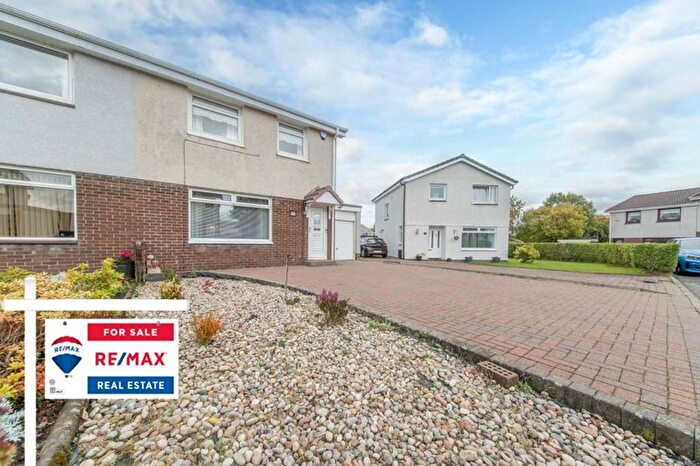 3 Bedroom Semi-Detached House For Sale In The Glebe, West Calder, EH55