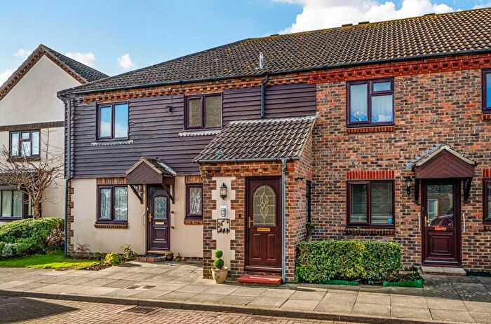 2 Bedroom Flat For Sale In Elmer Road, St. Nicholas Court Elmer Road, PO22