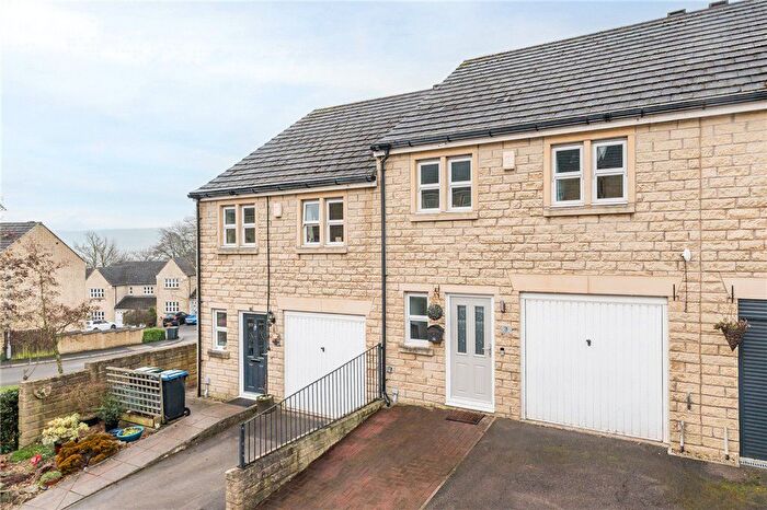 3 Bedroom Town House For Sale In Herdwick View, Riddlesden, East Morton, BD20