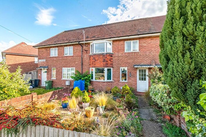 3 Bedroom Terraced House For Sale In Hill Crescent, Brogborough, MK43