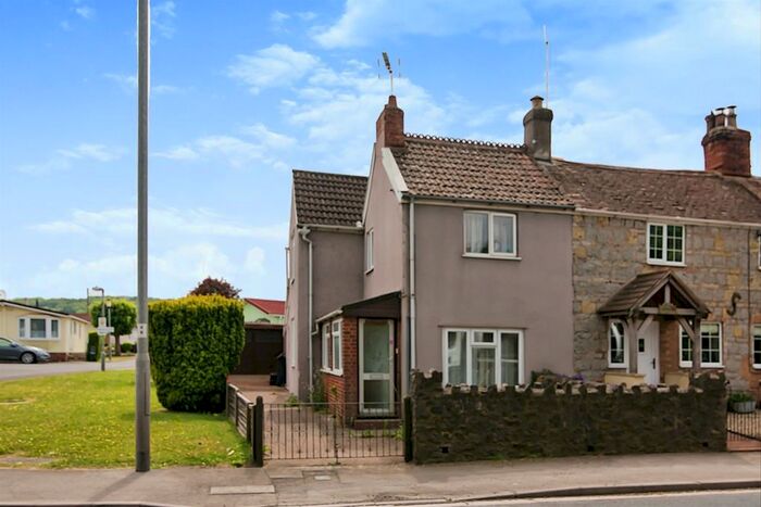 2 Bedroom End Of Terrace House For Sale In Henlade, Taunton, TA3