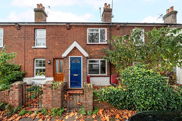 2 Bedroom House To Rent In North Street, Godalming, GU7