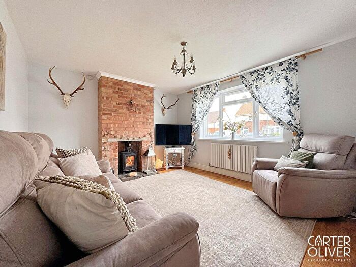 3 Bedroom Semi-Detached House For Sale In Woodland Avenue, Claybrooke Magna, LE17