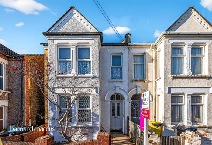 3 Bedroom Terraced House For Sale In Woodville Road, Thornton Heath, CR7