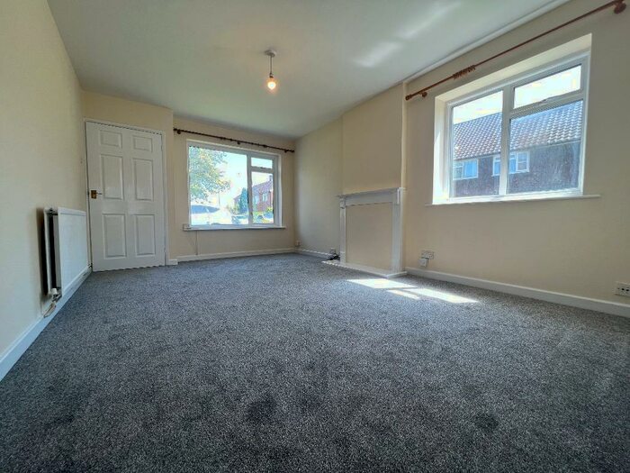 2 Bedroom Maisonette To Rent In Wylands Road, Langley, SL3