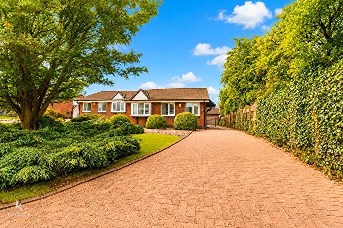 3 Bedroom Detached Bungalow For Sale In Highergate Close, Huncoat, Accrington, BB5
