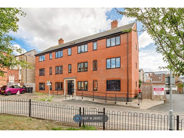 2 Bedroom Flat To Rent In Maidwell Place, Kettering, NN16