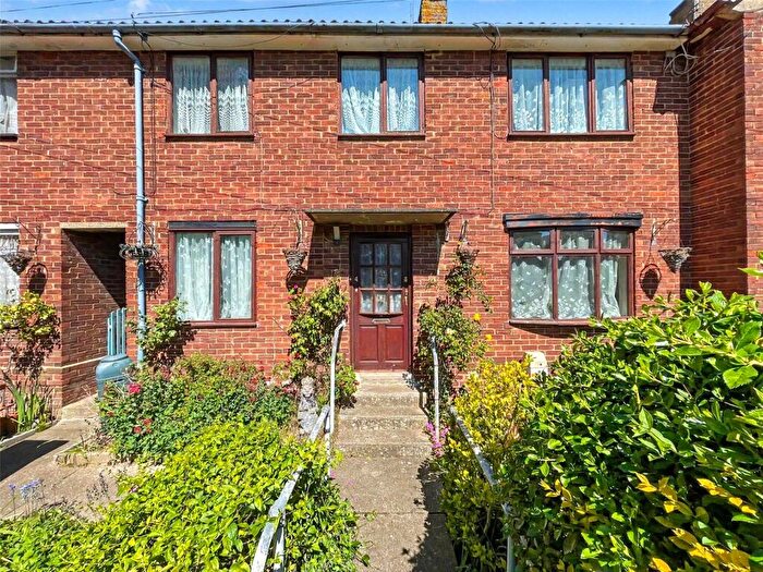 3 Bedroom Terraced House For Sale In Detling Close, Twydall, Kent, ME8