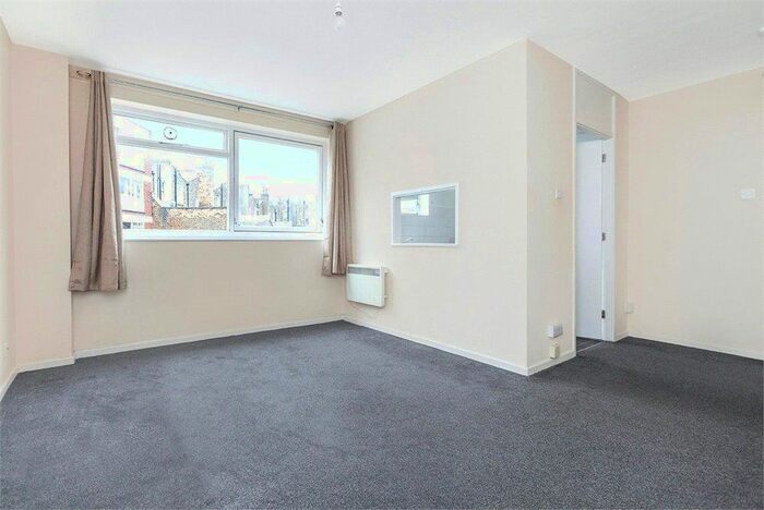 1 Bedroom Flat To Rent In Mytton House, St Stephens Terrace, London, SW8